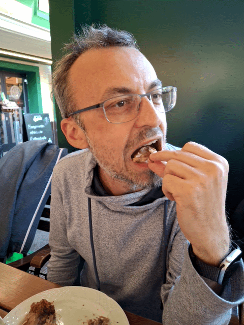 1000052977.gif